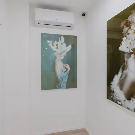 New Elegance Gasthof Oristano