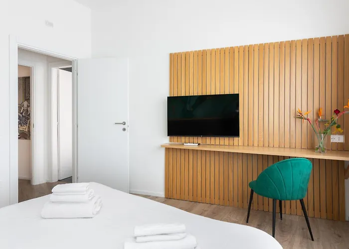 New Elegance Гостевой дом 4*